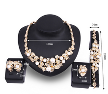 Load image into Gallery viewer, Golden Exaggerated Pearl Jewelry Set
