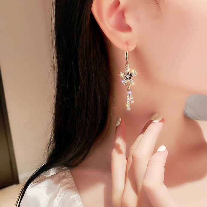 Needle Diamond-studded Flower Tassel Earrings