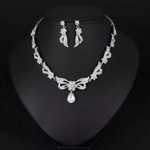 Load image into Gallery viewer, Wedding Dress Luxury Dinner Party Necklace Set
