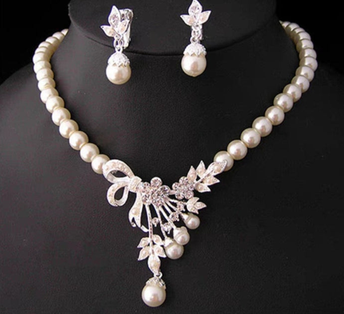 Wedding Flower Glass Pearl Necklace Set