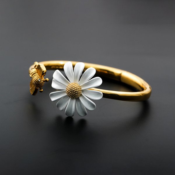 Spring White Daisy Flower Vintage Bracelet for Women