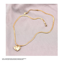 Load image into Gallery viewer, Heart Shape Necklace Pendant For Women
