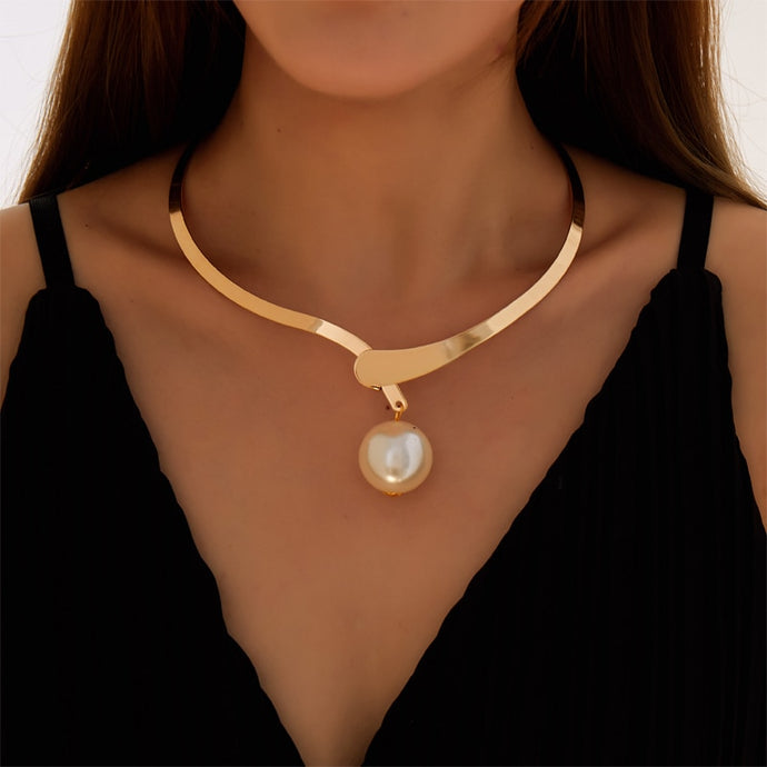 Simple Water-Wave Pearl Necklace For Women