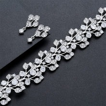 Load image into Gallery viewer, Wedding Banquet Crystal Gem Retro Necklace Set
